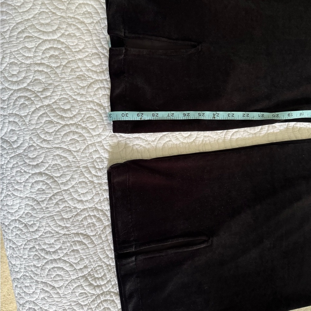 SPANX Holiday- Velour Slit Hem Pants- 1X - Picture 4 of 8